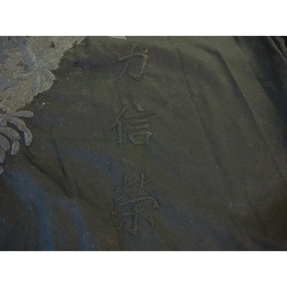 Guess mens L regular fit long sleeve button front flower‎ embroiderd back shirt